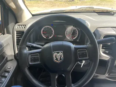 2015 RAM 1500 - view 17 of 24