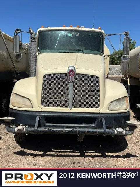 2012 KENWORTH T370