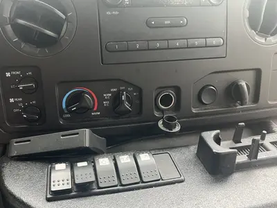 2018 FORD F 350 - view 18 of 38