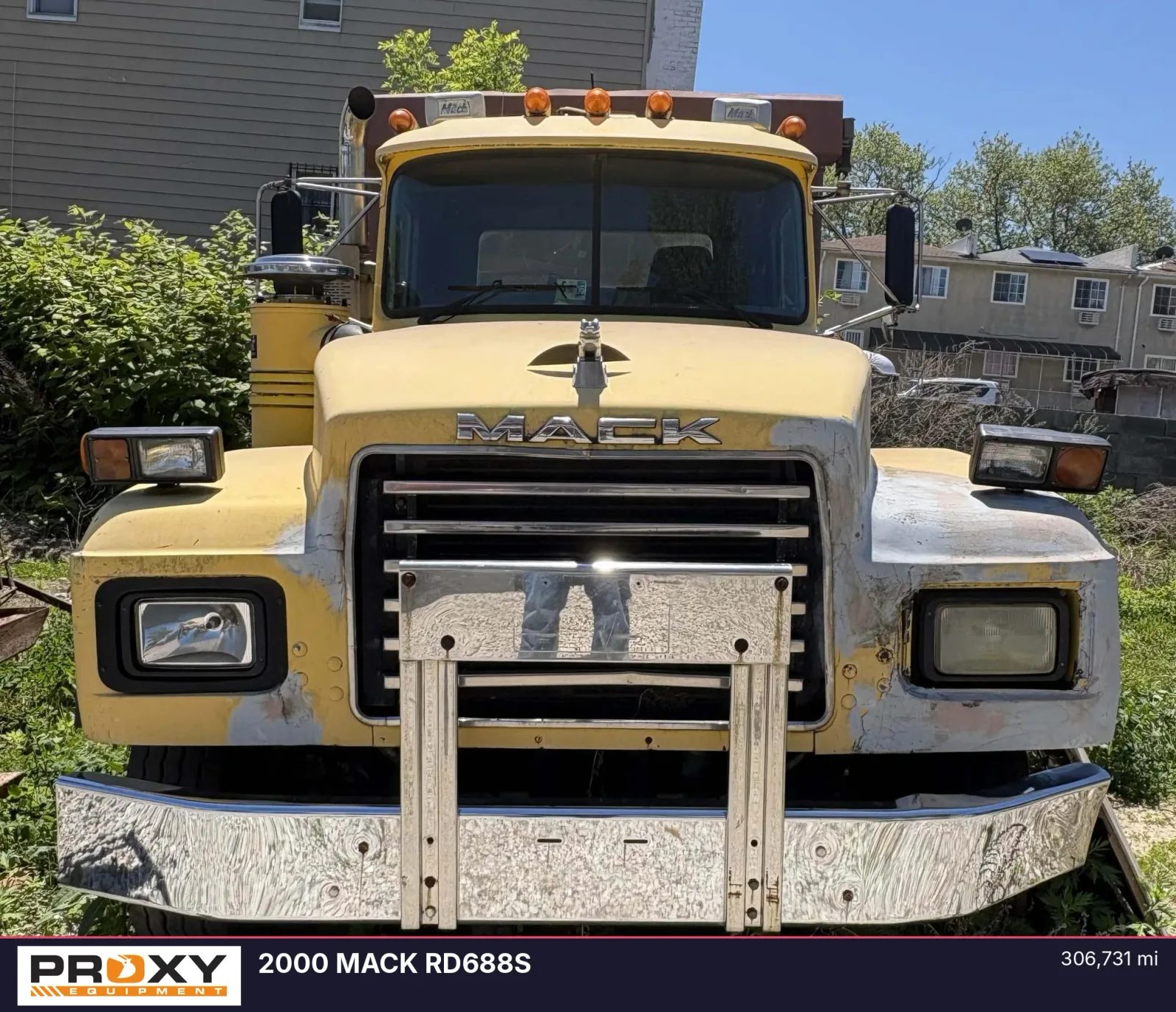 2000 MACK RD688S