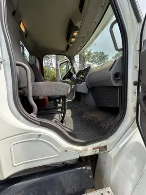 2016 FREIGHTLINER M2 112 - view 20 of 40