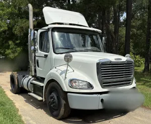 2016 FREIGHTLINER M2 112 - view 2 of 40