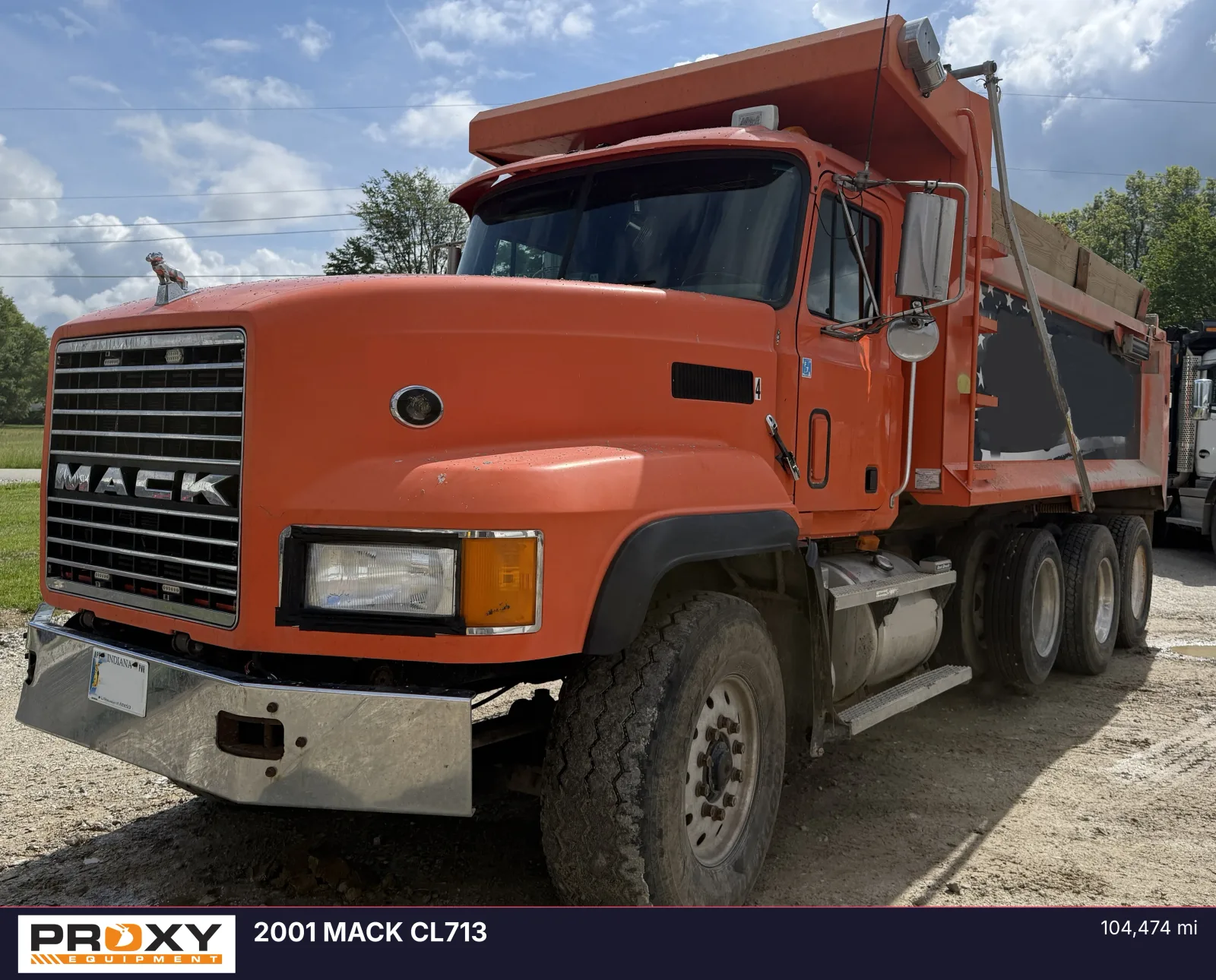 2001 MACK CL713