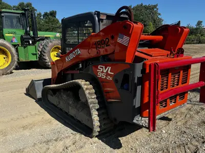 2017 KUBOTA SVL 95-2s - view 7 of 15
