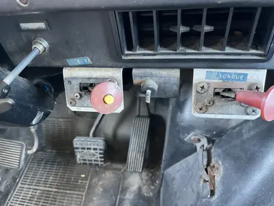 1992 INTERNATIONAL 4200 4X2 - view 15 of 40