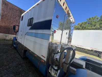 2008 VOLVO VNL64T430 - view 8 of 77