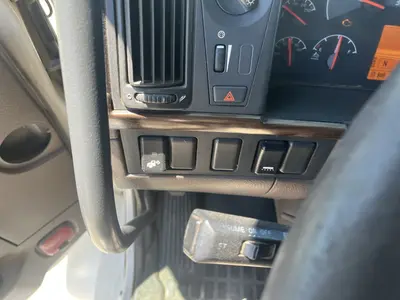 2014 VOLVO VNL64T430 - view 17 of 52