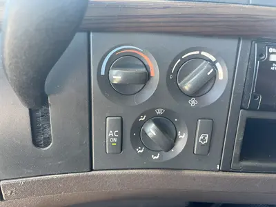 2014 VOLVO VNL64T430 - view 19 of 52