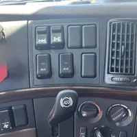 2014 VOLVO VNL64T430 - view 20 of 52