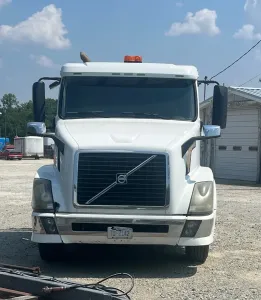 2014 VOLVO VNL64T430 - view 10 of 50