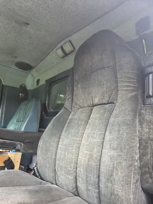 1997 KENWORTH T800 - view 7 of 8