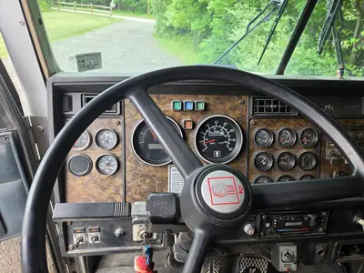 1997 KENWORTH T800 - view 8 of 8