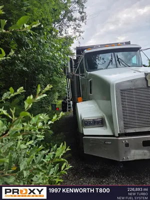 1997 KENWORTH T800 - view 2 of 8