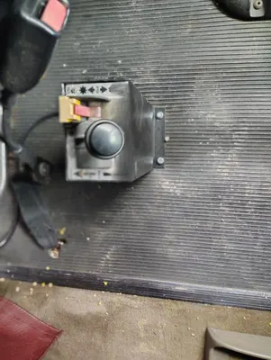 2013 PETERBILT 587 - view 10 of 35