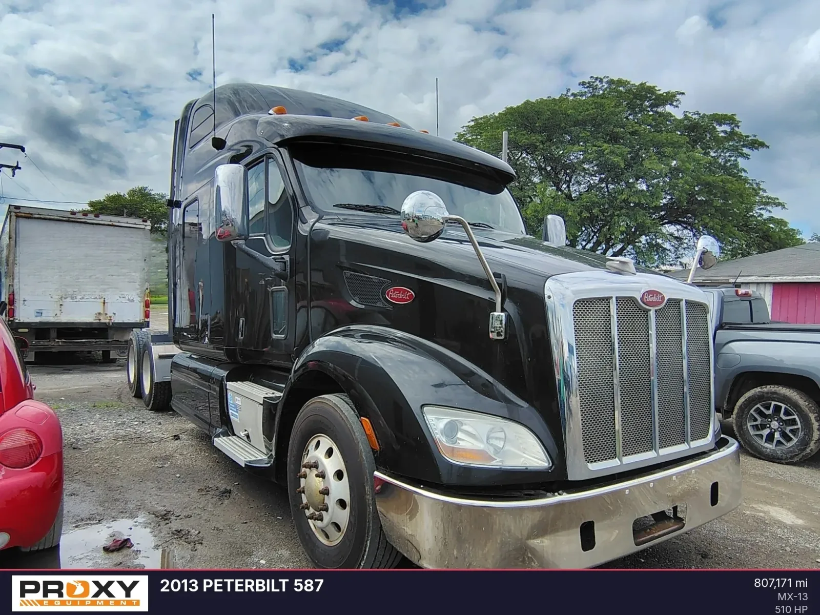 2013 PETERBILT 587