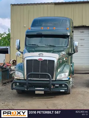 2016 PETERBILT 587 - view 2 of 35