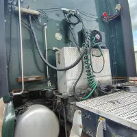 2016 PETERBILT 587 - view 3 of 35