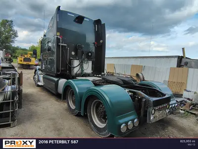 2016 PETERBILT 587 - view 4 of 35