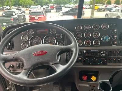 2021 PETERBILT 389 - view 13 of 51
