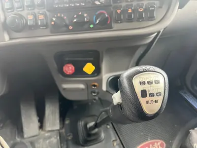 2021 PETERBILT 389 - view 16 of 51