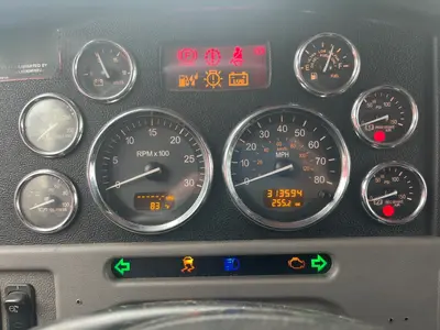 2021 PETERBILT 389 - view 14 of 51