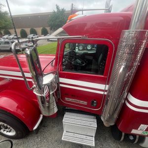 2021 PETERBILT 389 - view 8 of 51