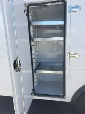 2022 CHEVROLET SILVERADO 6500HD - view 13 of 27