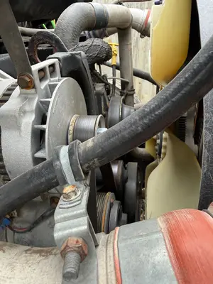 2004 FORD F750 XL - view 17 of 26