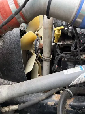 2004 FORD F750 XL - view 19 of 26