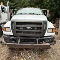 2004 FORD F750 XL - view 3 of 47