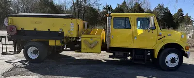 2001 INTERNATIONAL 4900 - view 9 of 32