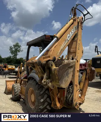 2003 CASE 580 Super M - view 4 of 24