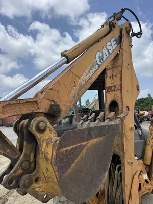 2003 CASE 580 Super M - view 18 of 25