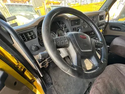 2016 PETERBILT 567 - view 11 of 41