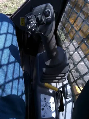 2025 CATERPILLAR 275 XE - view 17 of 18