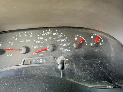 2004 FORD E350 FOUR WINDS RV - view 10 of 49