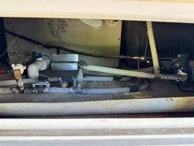 2004 FORD E350 FOUR WINDS RV - view 13 of 49