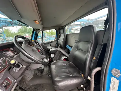 2015 FREIGHTLINER 114SD - view 17 of 35