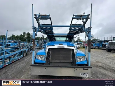 2015 FREIGHTLINER 114SD - view 2 of 35