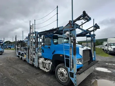 2015 FREIGHTLINER 114SD - view 5 of 35