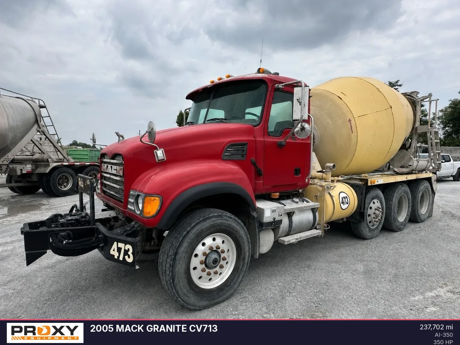 2005 MACK GRANITE CV713