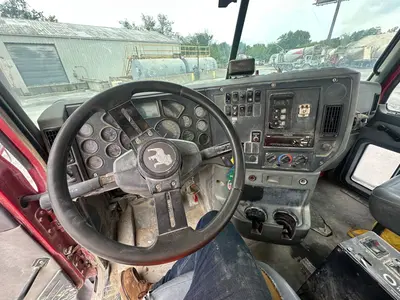 2017 MACK GRANITE GU813 - view 20 of 45