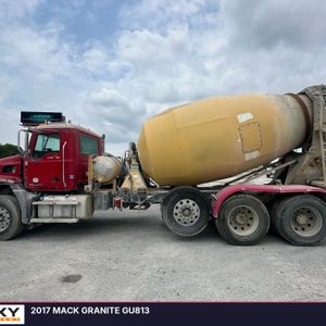 2017 MACK GRANITE GU813 - view 6 of 45
