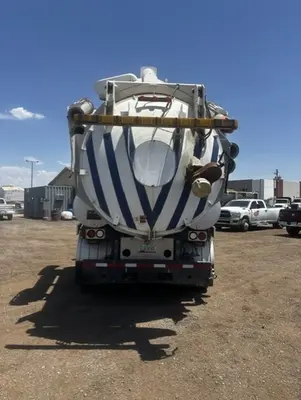 2008 INTERNATIONAL WORKSTAR 7600 - view 9 of 30