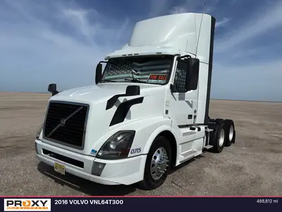 2016 VOLVO VNL64T300 - view 1 of 50