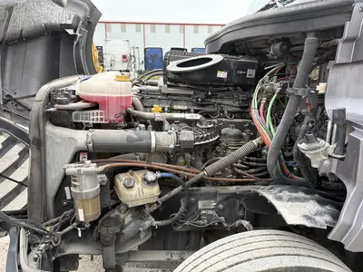 2018 FREIGHTLINER CASCADIA 126 - view 14 of 50