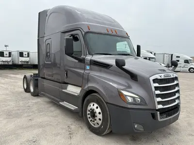 2018 FREIGHTLINER CASCADIA 126 - view 7 of 50
