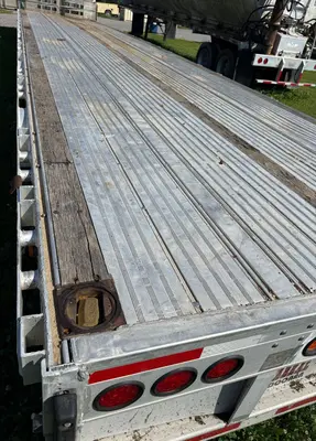 2014 DOONAN 53' x 102" - view 13 of 36