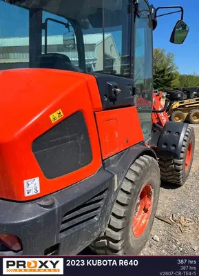 2023 KUBOTA R640 - view 2 of 21