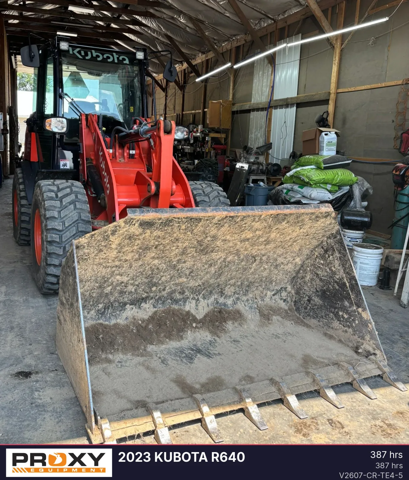 2023 KUBOTA R640
